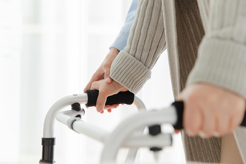 上海推动适老化产品以旧换新：补贴对象不限年龄，不限户籍