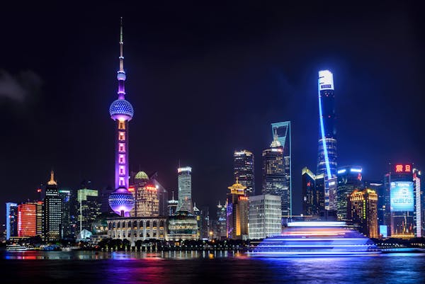 上海敬老月启动：发放养老院体验券，加速老年友好城市建设