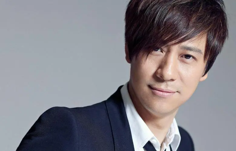 昔日春晚巨星解晓东：从巅峰到低谷，养老院成新起点
