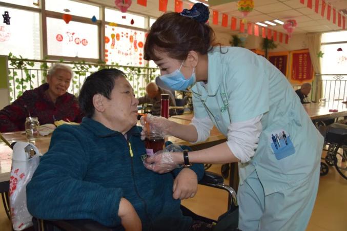 探索智慧养老：甘肃兰州城关区虚拟养老院的实践