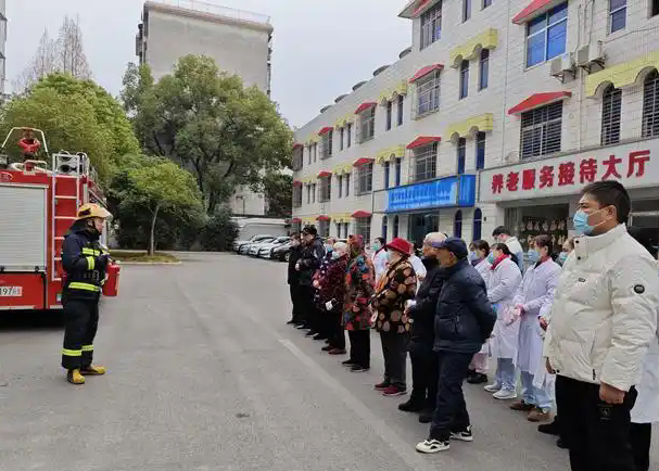 湖北荆门开启养老院安全守护行动：消防培训演练进行时