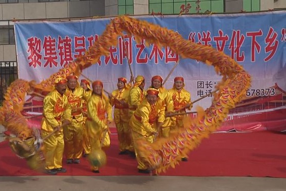吴玲民间艺术团情暖养老院，新春慰问共谱爱老乐章