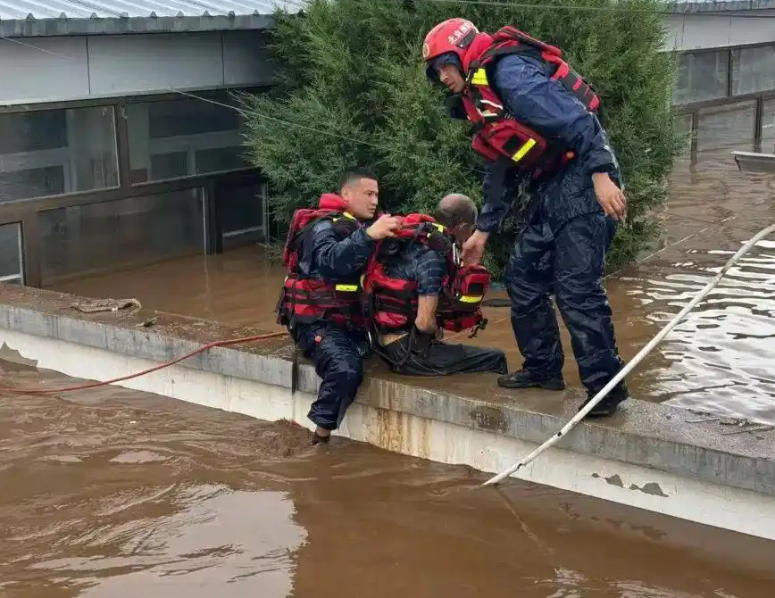 密云养老院洪水围困救援：8 人脱险背后，养老机构应急能力的生死考题